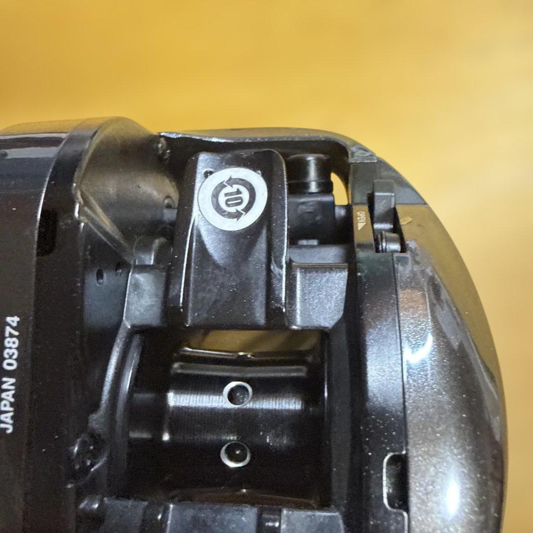 SHIMANO ANTARES DCMD 右ハンドル。 バリアルハンドル付き