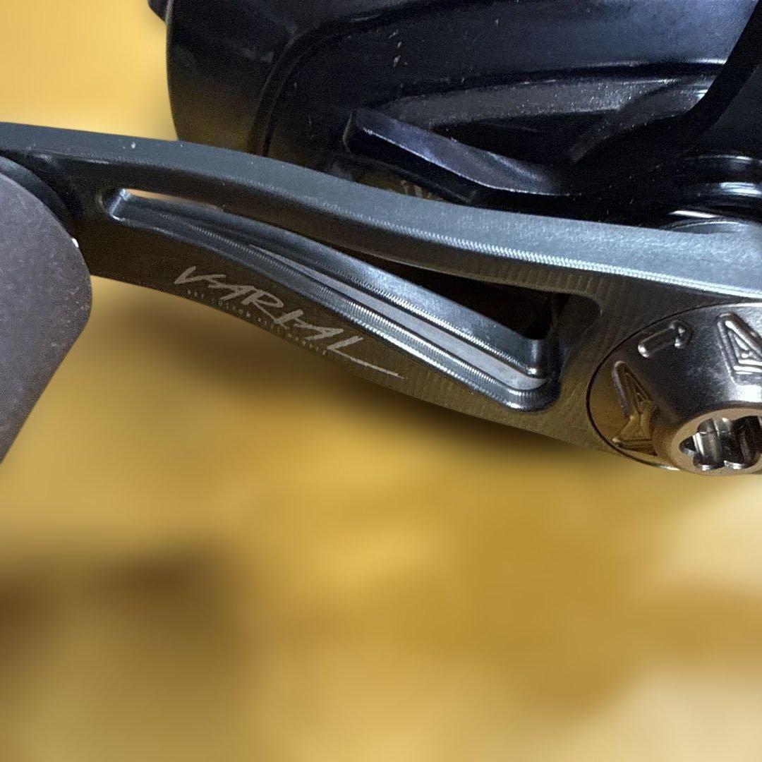SHIMANO ANTARES DCMD 右ハンドル。 バリアルハンドル付き