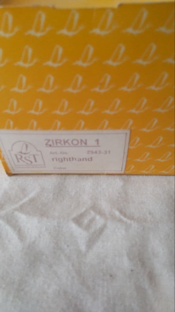 RST ZIRKON 1 Gold　ジルコン　ゴールド　フライリール