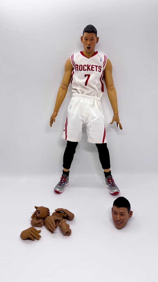 【箱無し/経年劣化有り】エンターベイ　NBAフィギュア　ジェレミー・リン