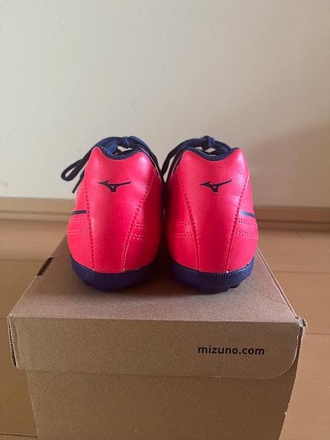 Mizuno サッカートレーニングシューズ レッド/ネイビ　24.5