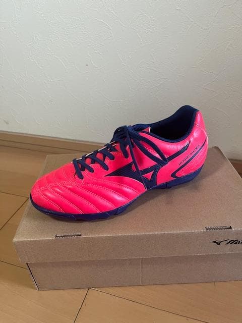 Mizuno サッカートレーニングシューズ レッド/ネイビ　24.5
