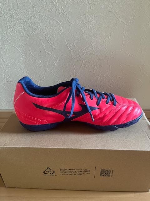 Mizuno サッカートレーニングシューズ レッド/ネイビ　24.5