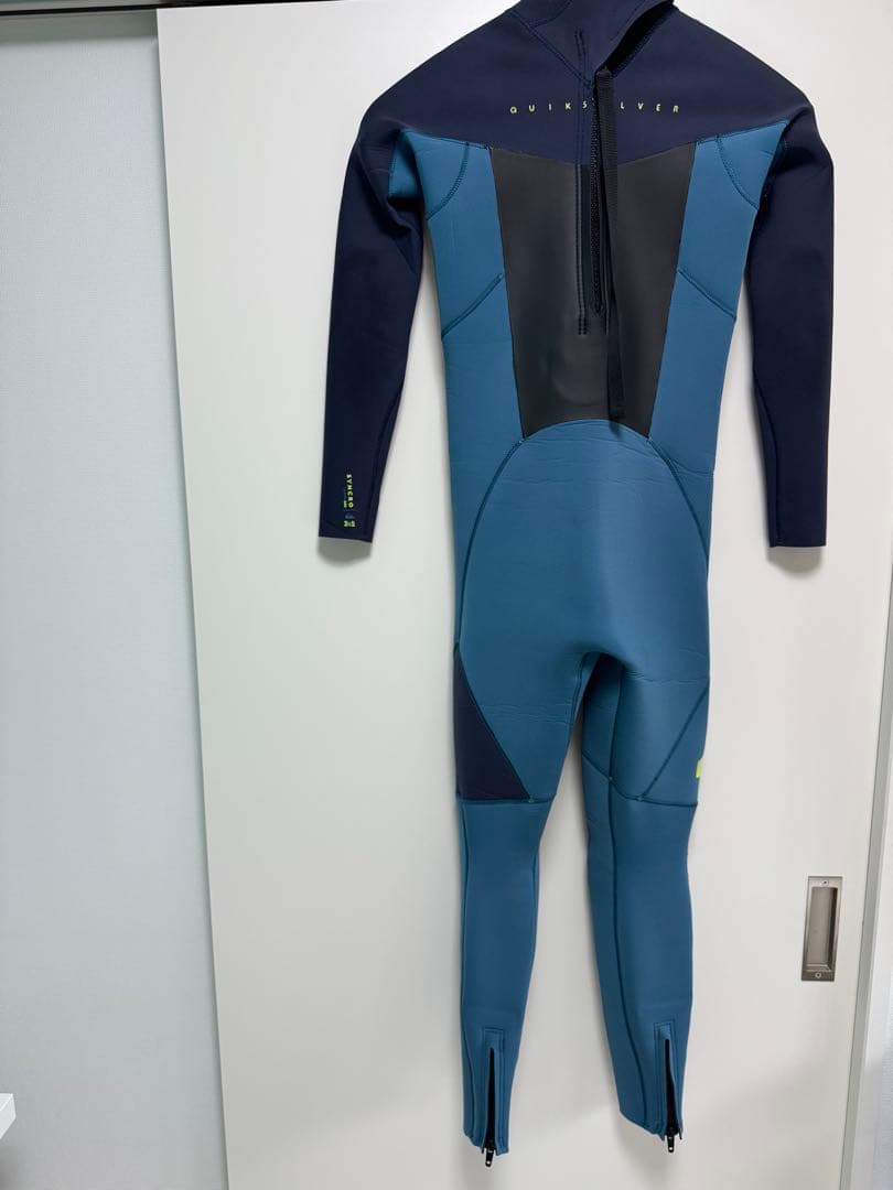 ☆美品キッズQUIKSILVER PURE フルスーツ 150サイズ
