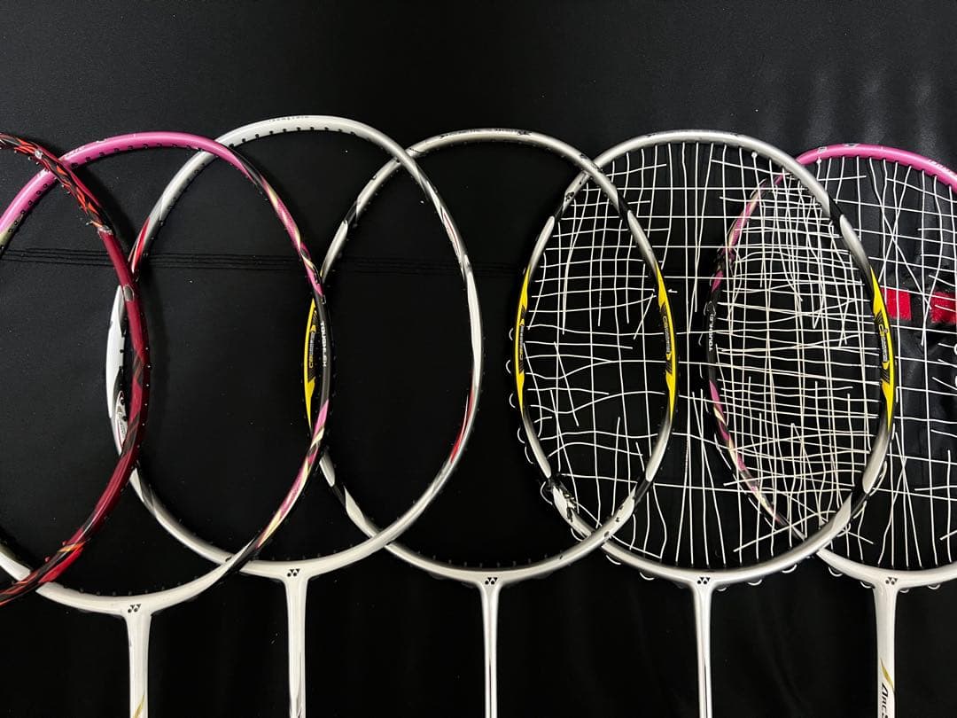 ジャンクYONEX バドミントンラケット 7本セット