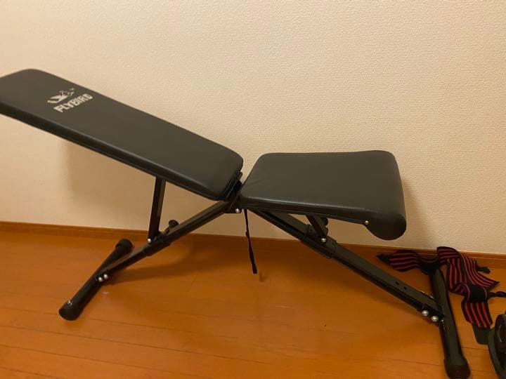 ダンベル、トレーニングベンチ
