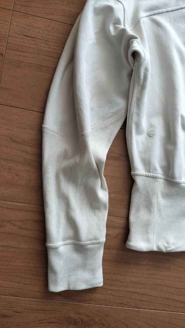 lululemon　希少　クロップドトップス