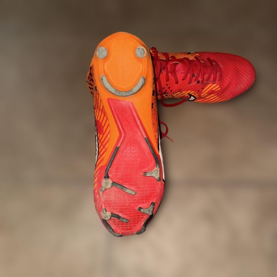 Nike サッカーシューズ スパイク レッド/オレンジ