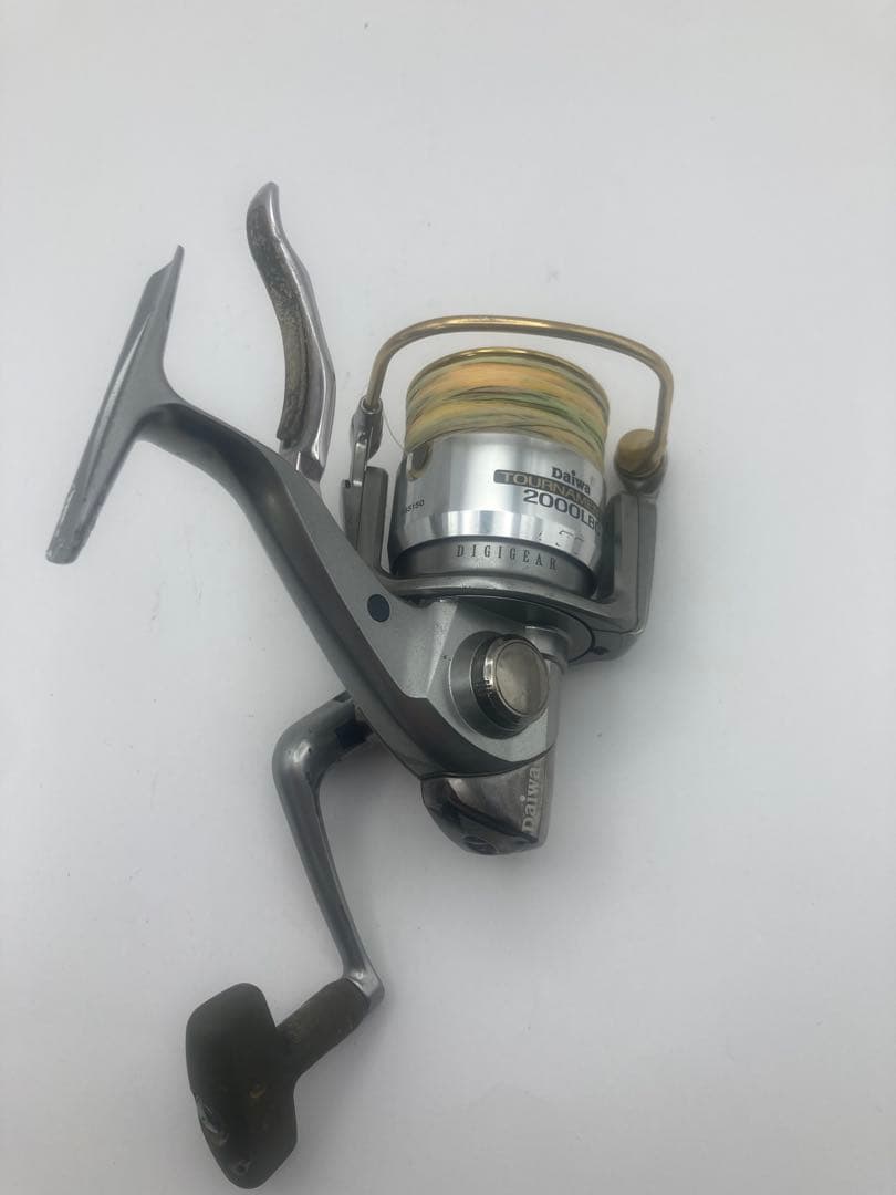 B Daiwa 2000LBC TR-30 スピニングリール