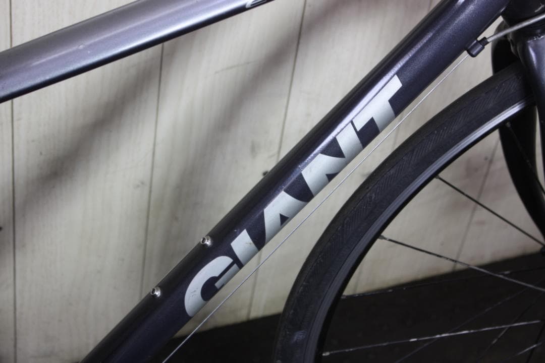 GIANT ESCAPE R3 700C アルミ 24速 470mm GREY