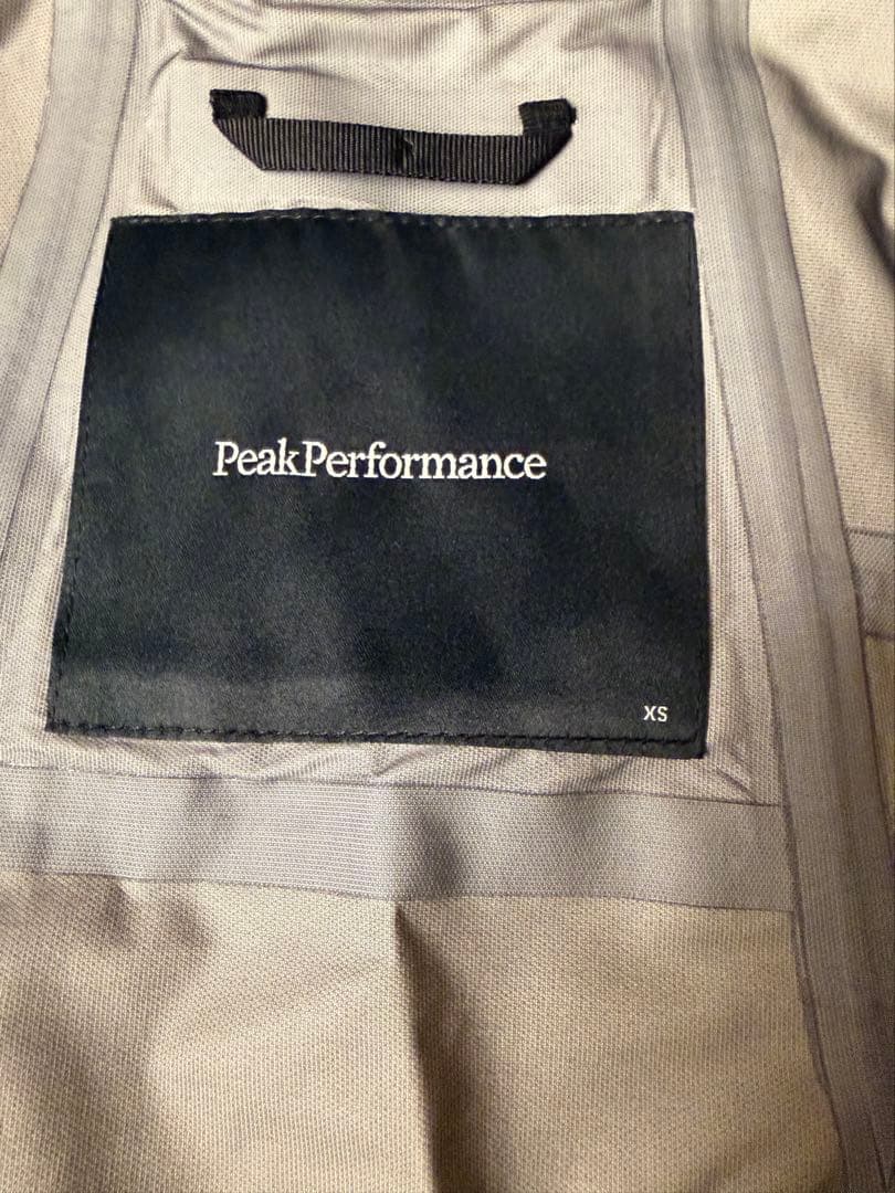Peak performance ホワイト　ブラック　スキー　スノーボード