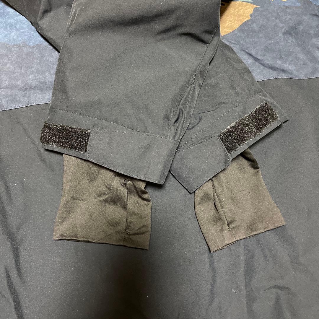 【美品】スノボウェア　クイックシルバー　メンズM大きめ