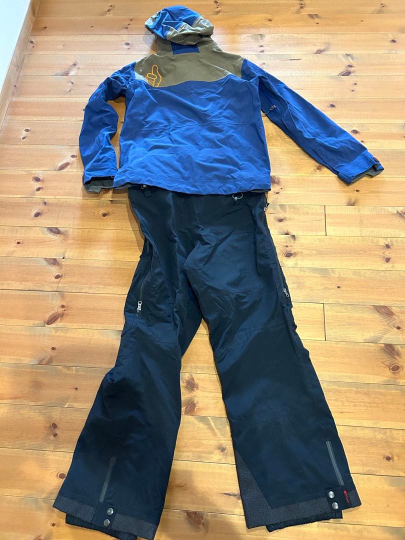 TREW GEAR スキーウェア　上下