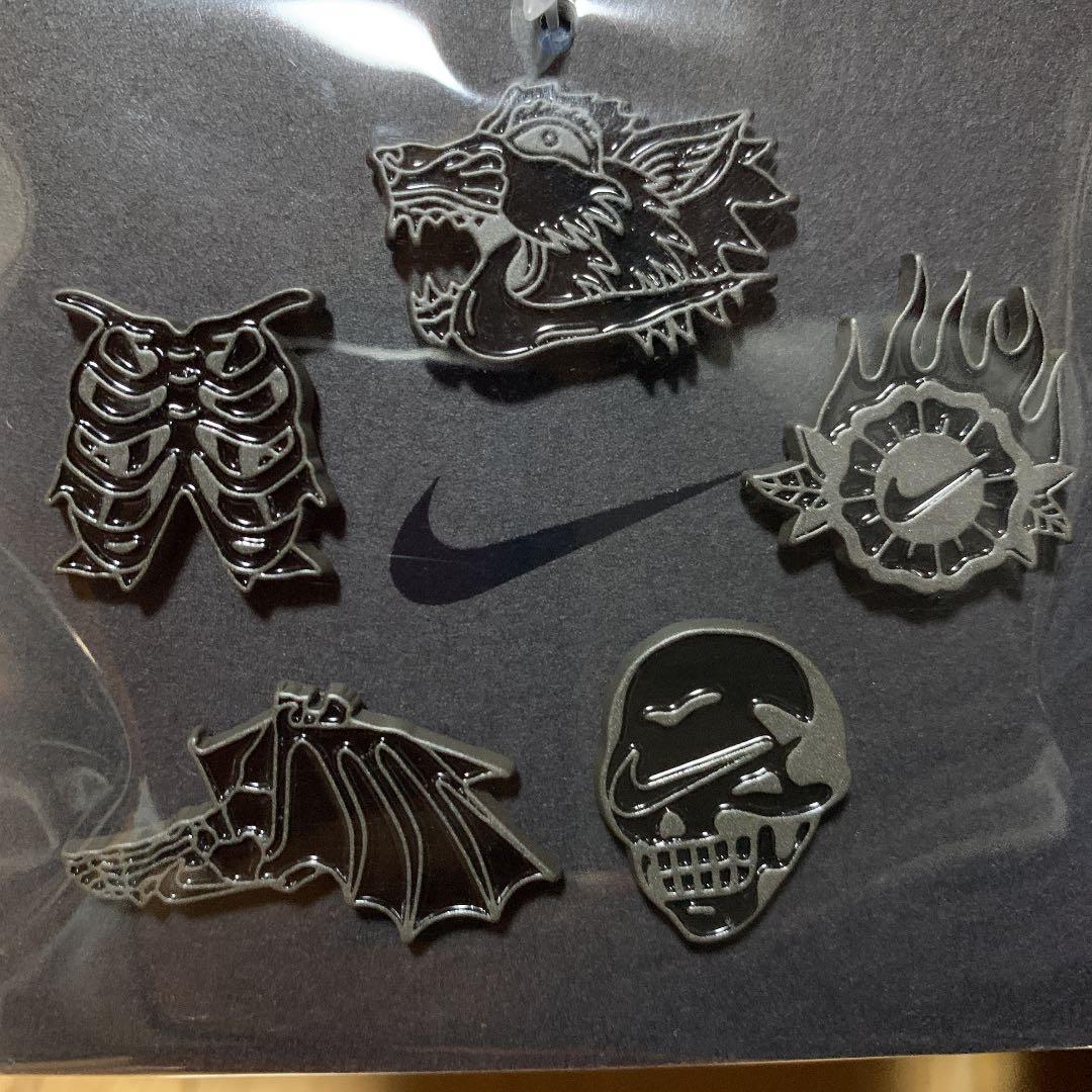 NIKE ズームX ヴェイパーフライネクスト% 22、5cm ピンバッジ付き