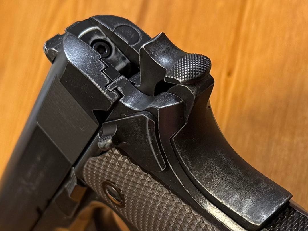 M1911A1 ヴィンテージ風ガスブローバックガン・本革ホルスター同梱