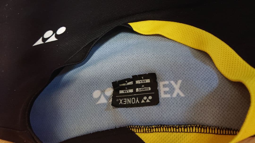 YONEX VOLTRAGE Tシャツ L 黒/黄色
