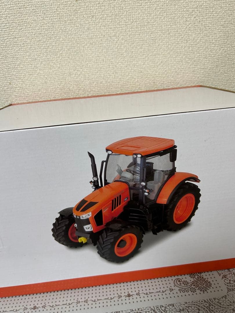 Kubota M7-172 トラクター ミニカー