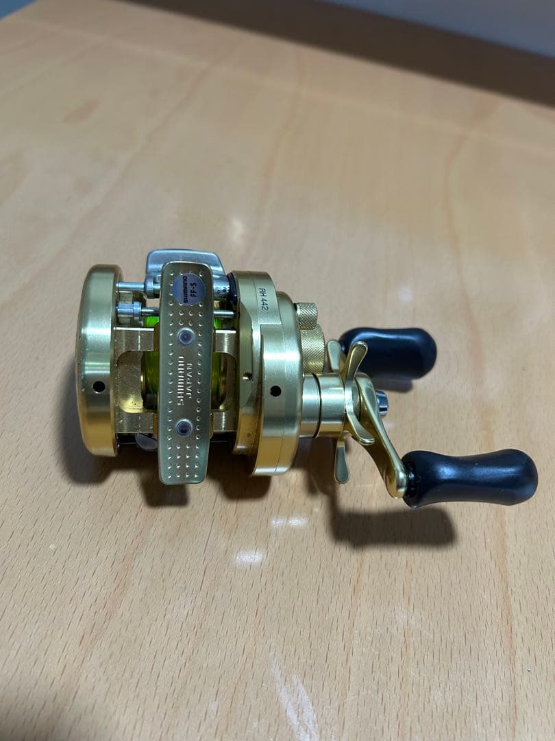 【最安値】SHIMANO カルカッタコンクエスト 100 ※リールカバー・箱付き
