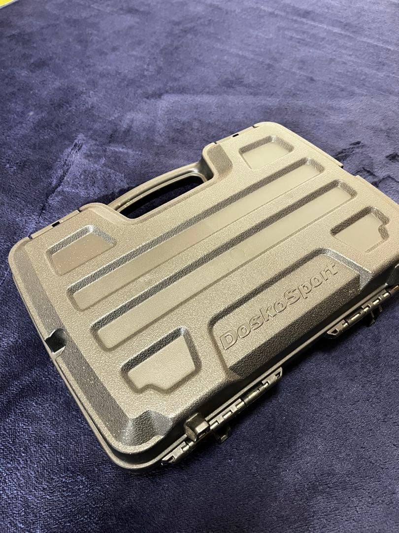 ハイキャパカスタム　デュアルステンレス　予備マガジン2本　ガンケース付き