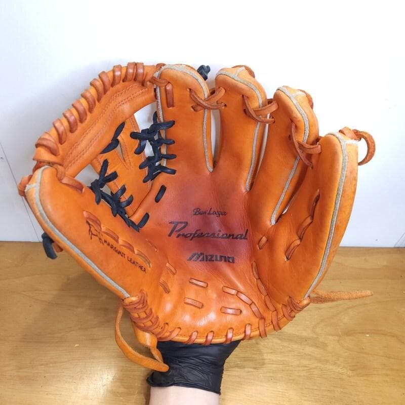 ミズノ 新井貴浩モデル タイガース時代 限定モデル 良品 内野用 軟式グローブ