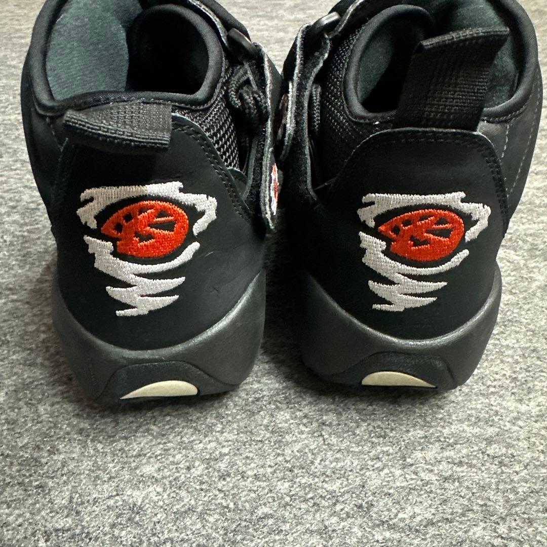 NIKE AIR SHAKE NDESTRUKT スニーカー