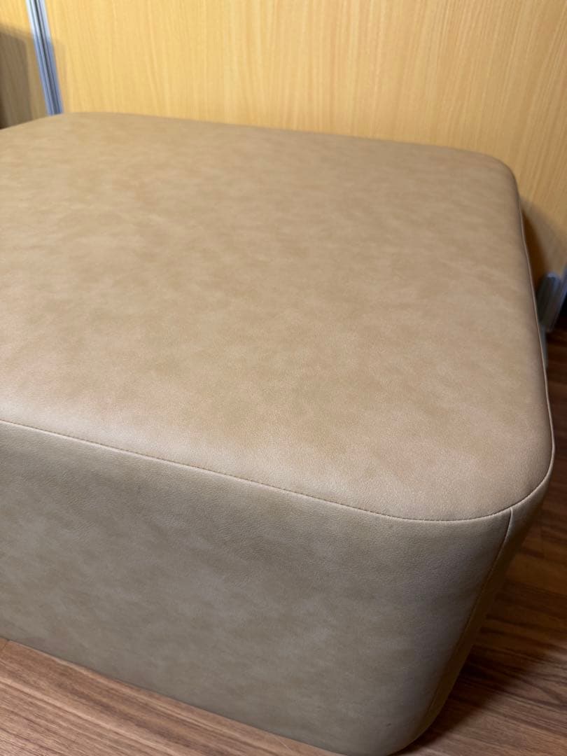美品　スツール　90cm角　1/2