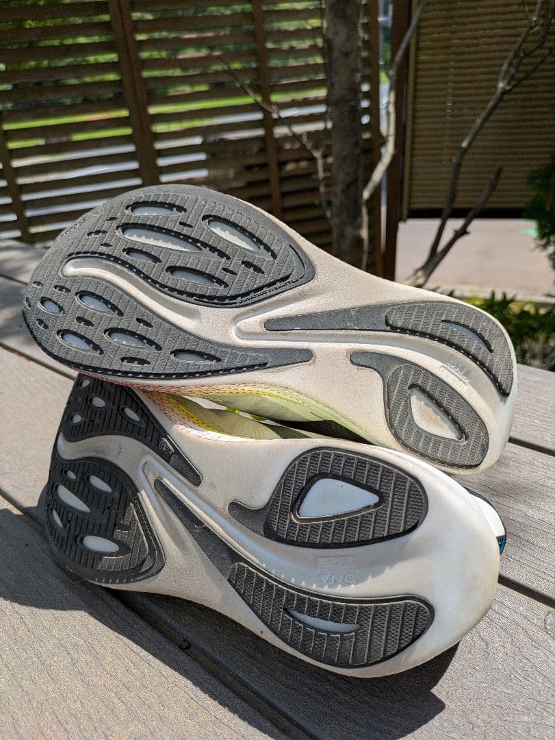 BROOKS ハイペリオンマックス　HYPERION MAX