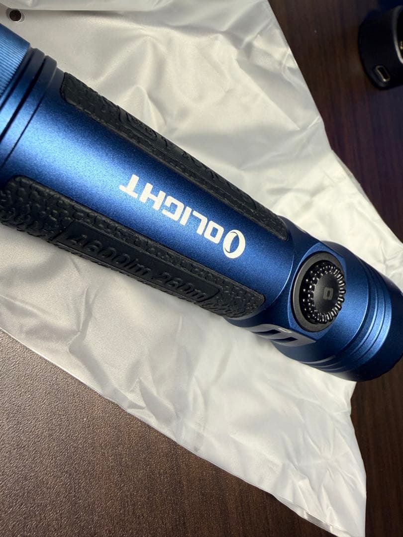 Olight Seekers 4 Pro青色 懐中電灯 4600ルーメン