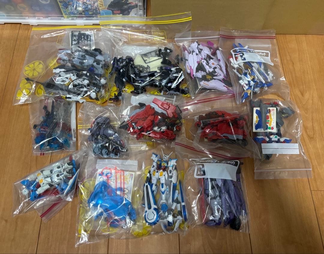 ■*■様 ガンプラ ジャンクまとめ売り 約100体以上
