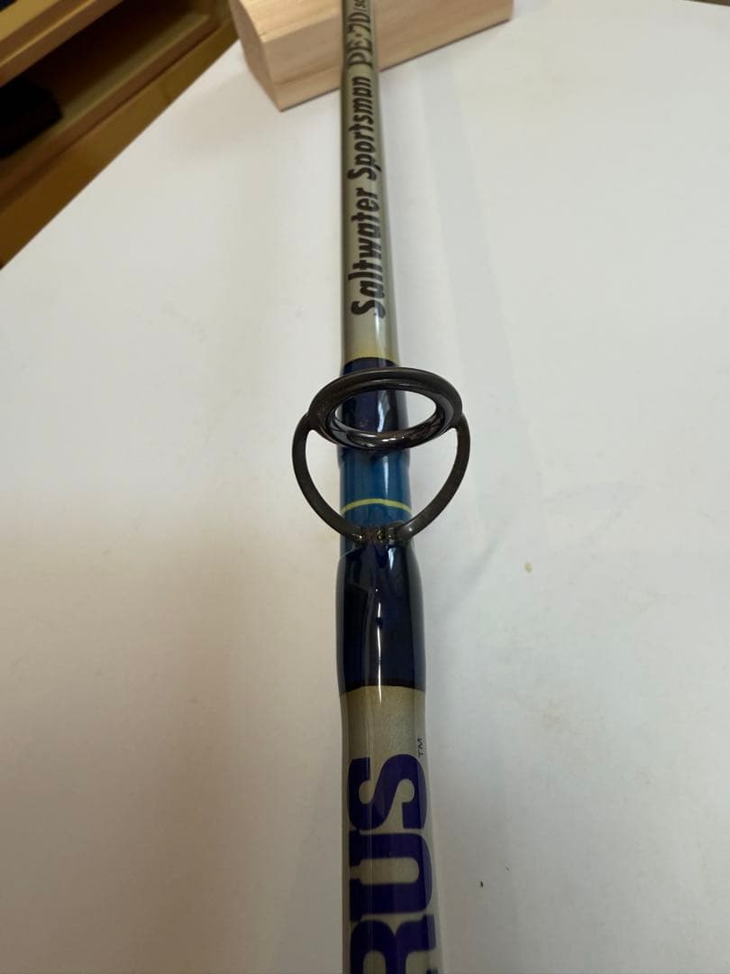 【2/22誕生日セール】 SAURUS SW Sportsman PE-70