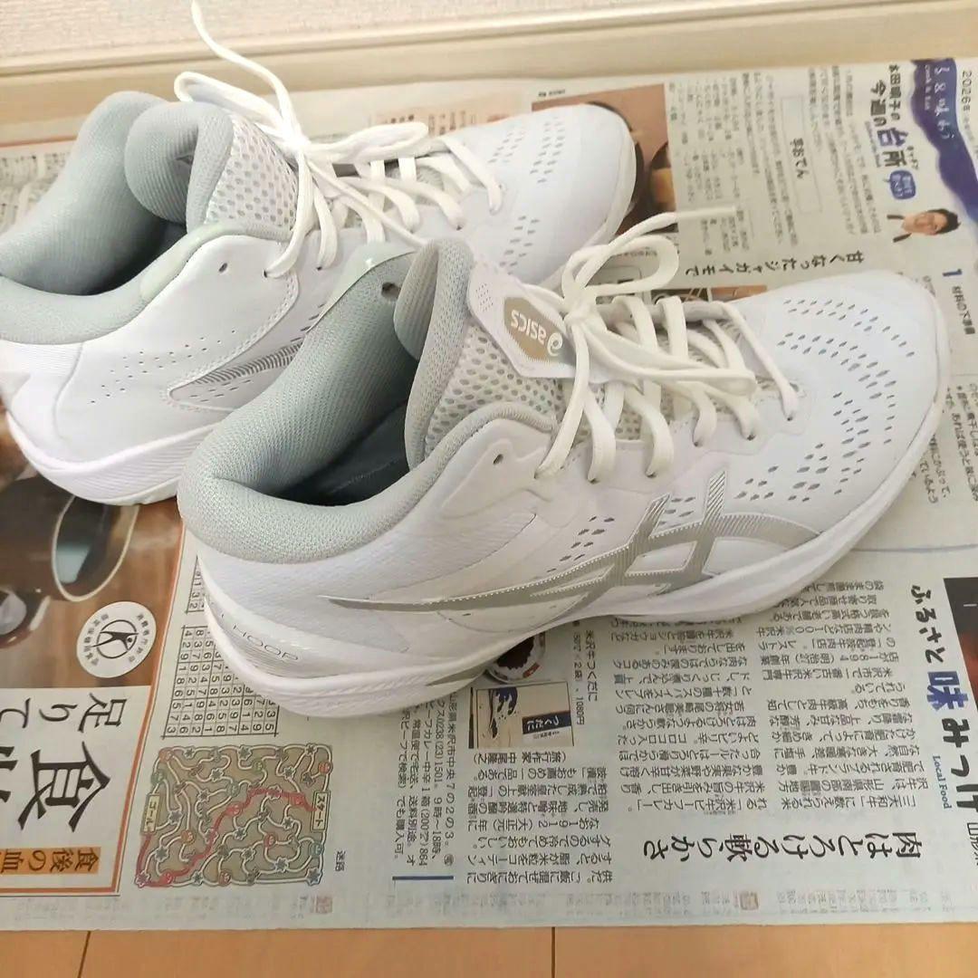 ASICS バスケットボールシューズ ホワイト　ゲルフープ V16 25.5cm