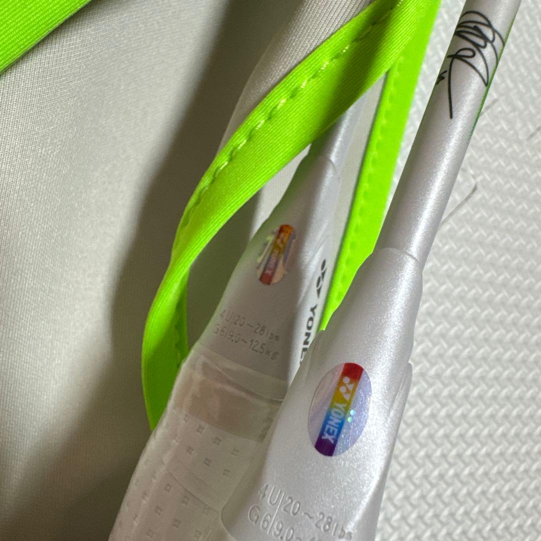 YONEX AX100ZV 4U6 バドミントン2本　アストロクス100zz
