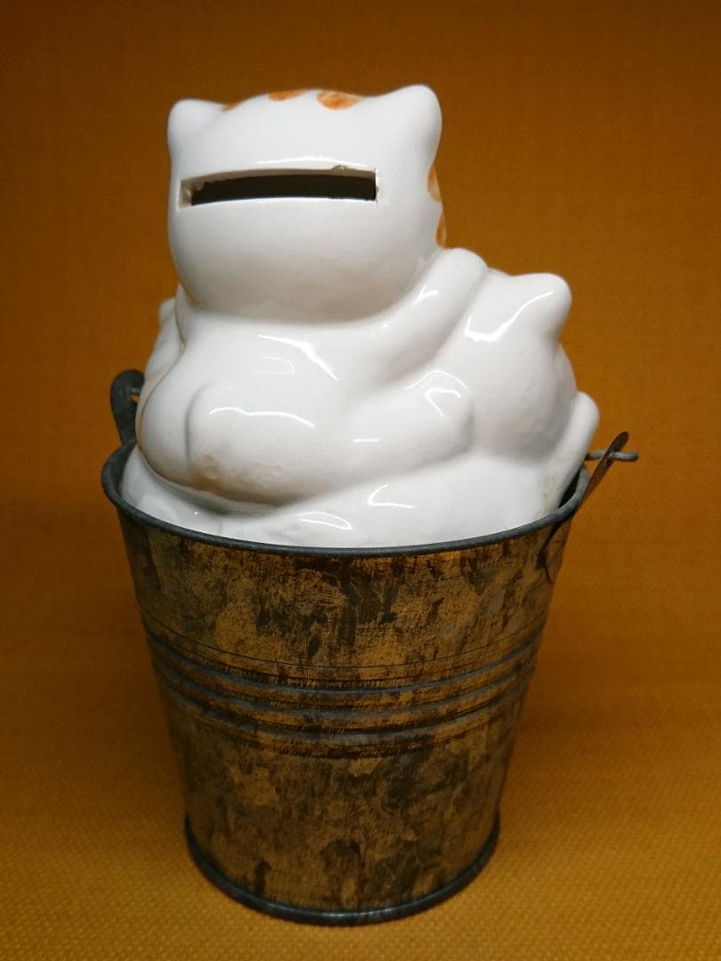 ネコ　猫　白猫　陶器　オブジェ　置物　インテリア　工芸品　美術品　A1200