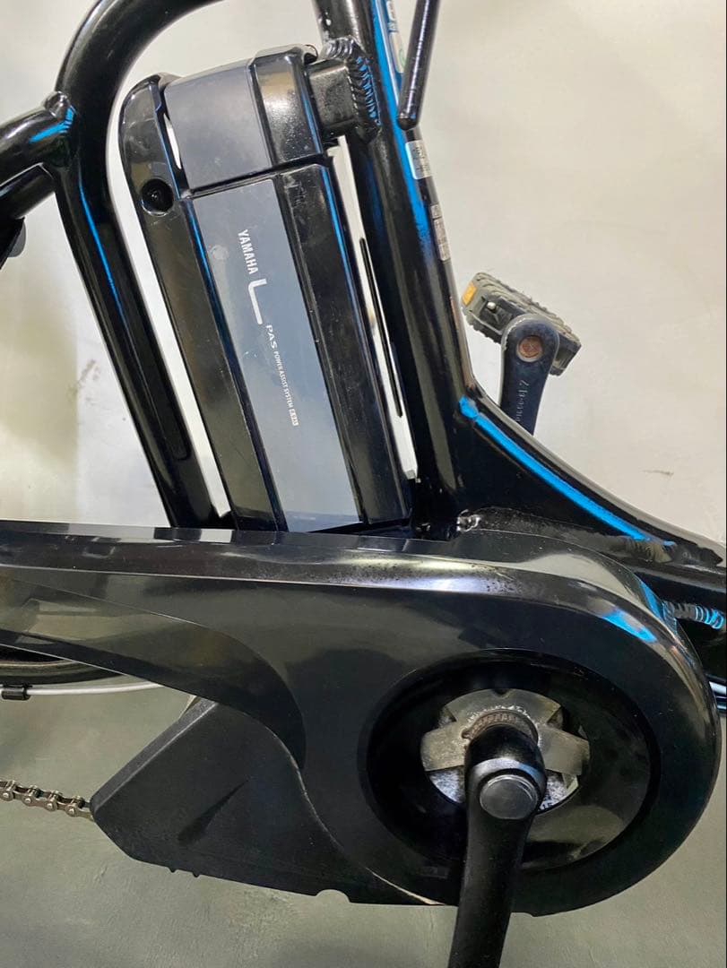 1年保証　ヤマハ　パスキッス　20インチ　3人乗り 黒色　電動アシスト自転車