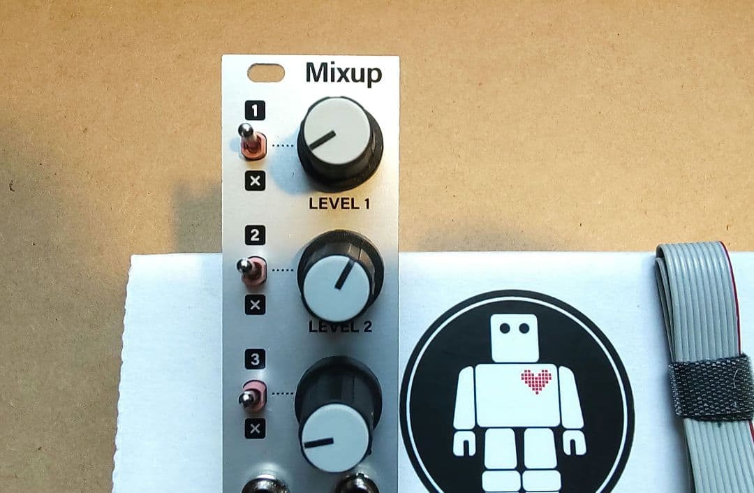 Intellijel Mixup モジュラーシンセサイザー