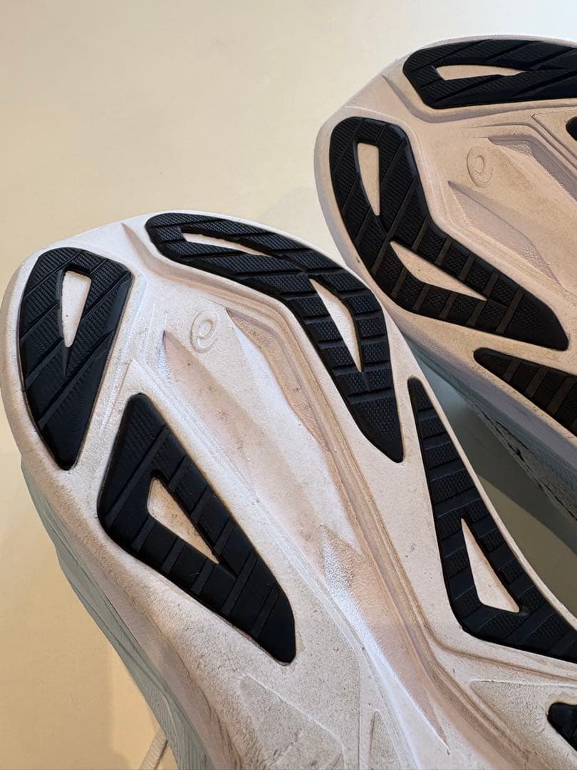 スパイク・シューズ ASICS SUPERBLAST 2