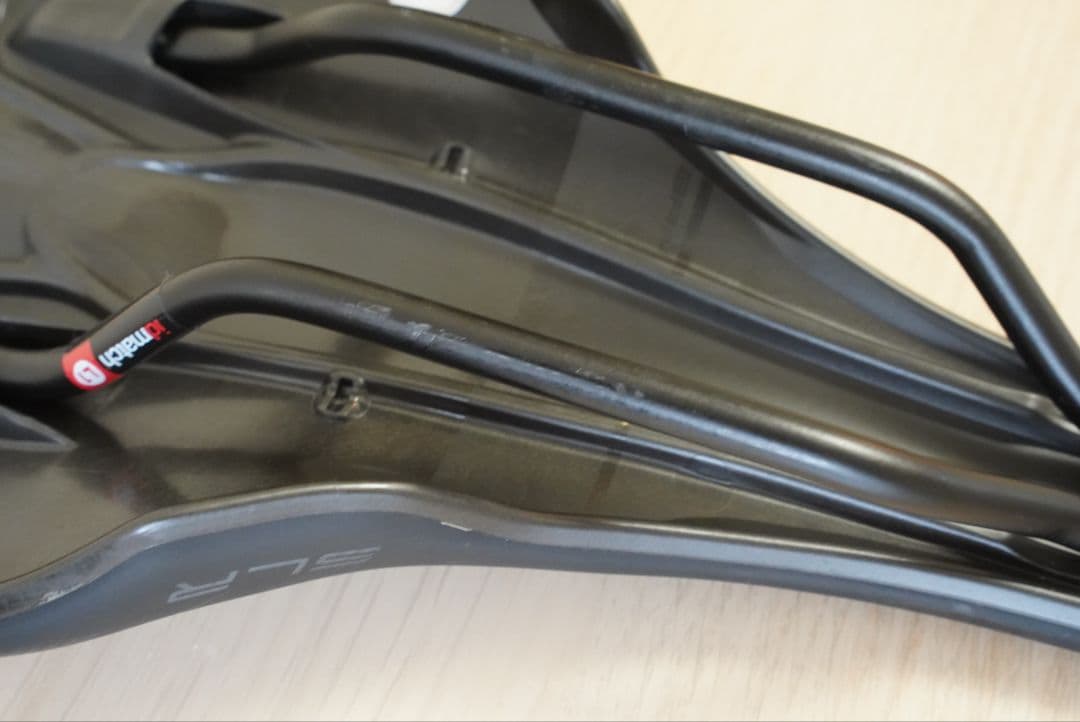 Selle Italia SLR Boost Lサイズ 穴無し