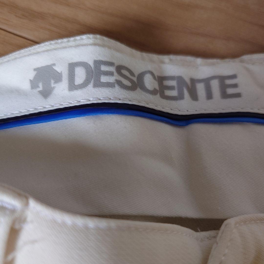 DESCENTE ホワイトパンツ サイドポケット付き