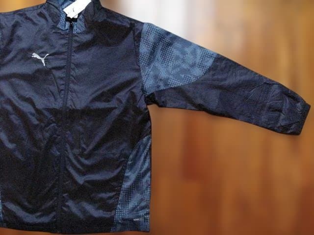 新品　PUMA　ウインドブレーカー上下セット