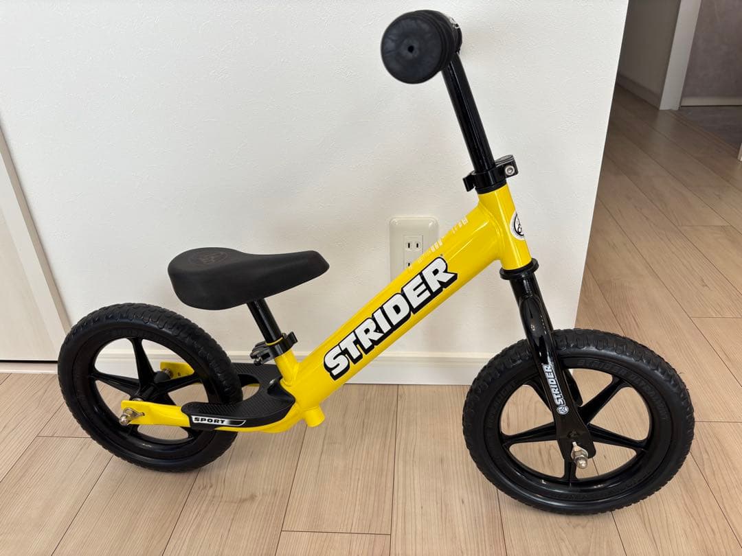 美品【 STRIDER 】イエロー