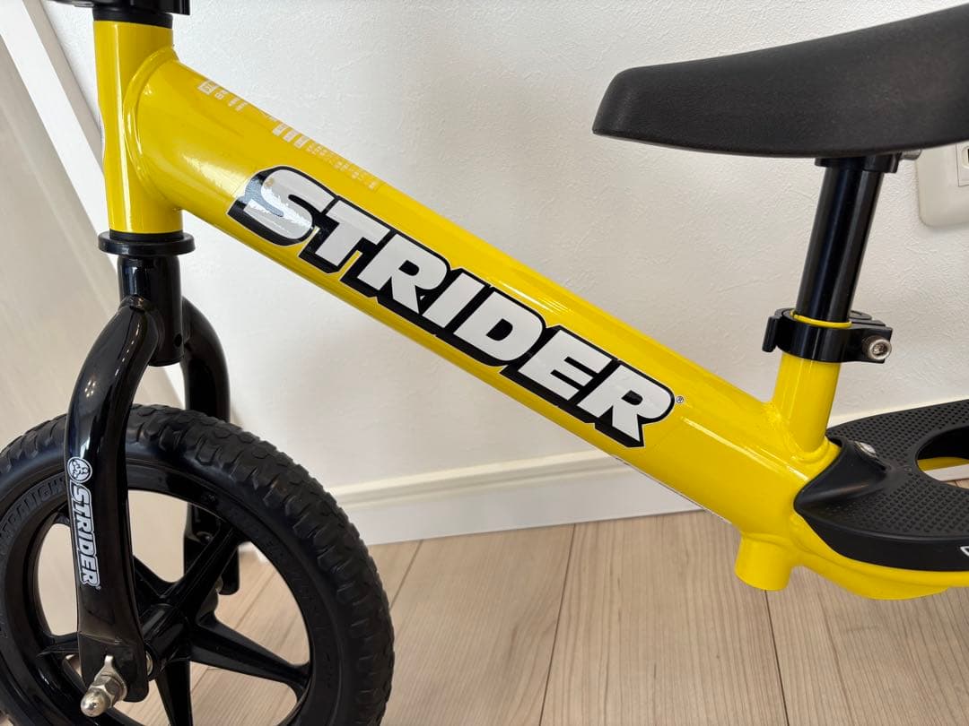 美品【 STRIDER 】イエロー
