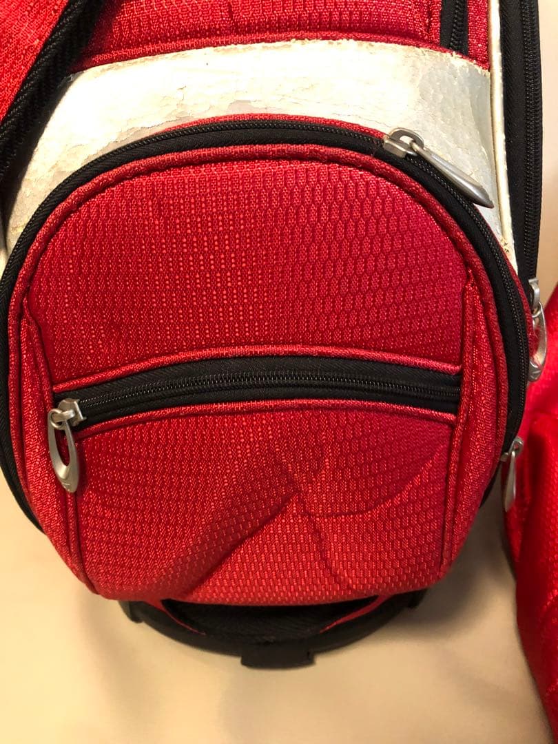 【送料込み】大人気　テーラーメイド　　Taylormade キャディバッグ 赤