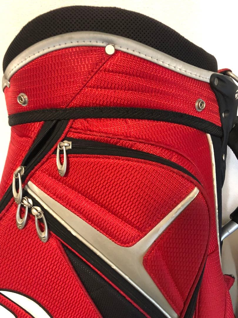 【送料込み】大人気　テーラーメイド　　Taylormade キャディバッグ 赤