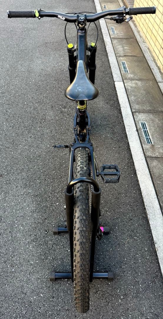 KNOLLY 27.5インチ MTB フルサスペンション