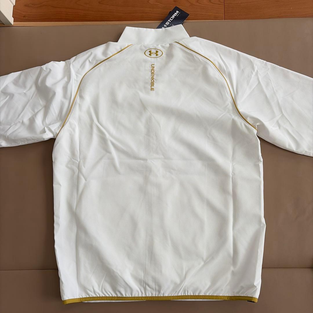 Under Armour 防水 Mサイズ ホワイト　ジャージ
