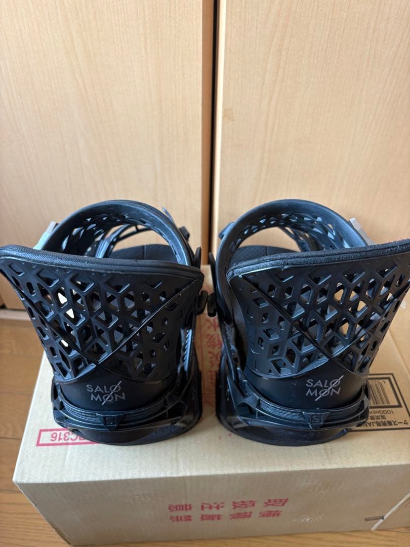 SALOMON HIGHLANDER Mサイズ　ブラック