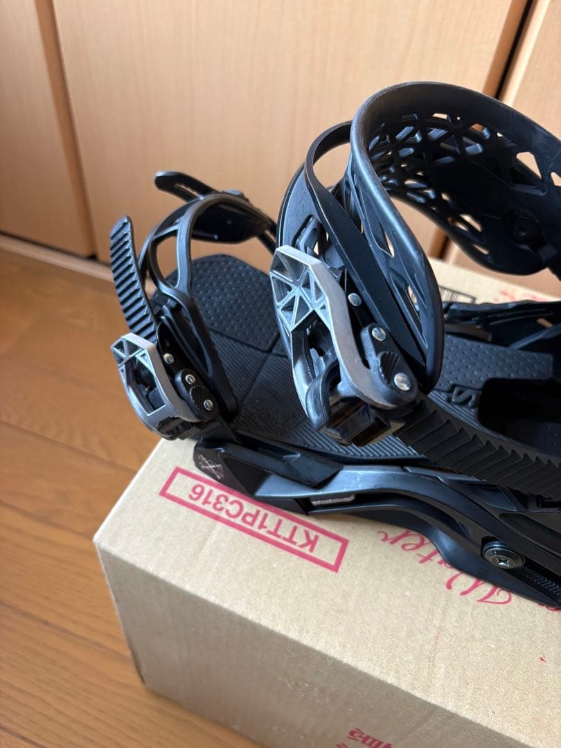 SALOMON HIGHLANDER Mサイズ　ブラック