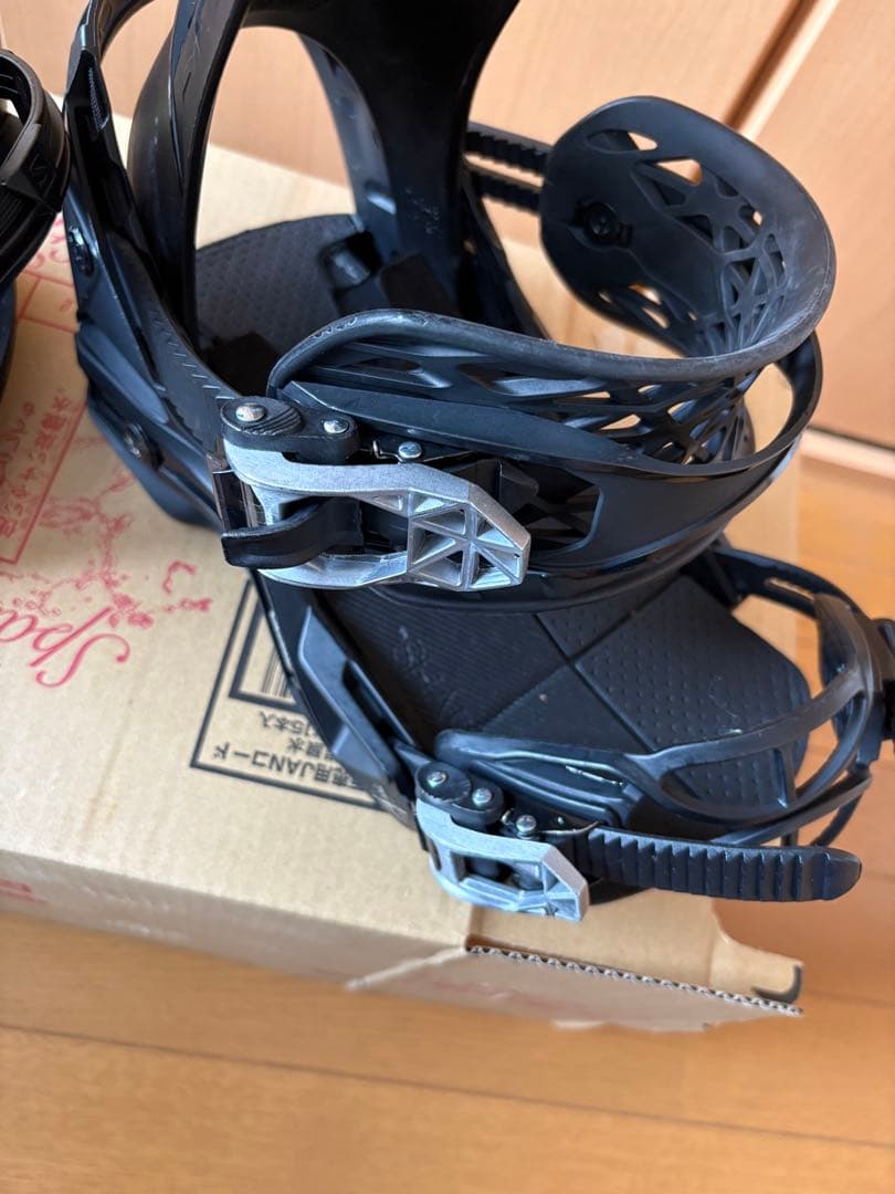 SALOMON HIGHLANDER Mサイズ　ブラック