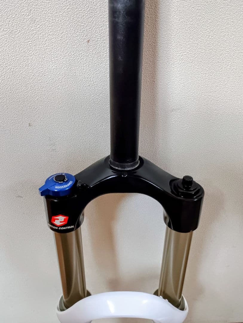 ROCKSHOX RECON 351 SOLO AIR（26インチ）※匿名配送