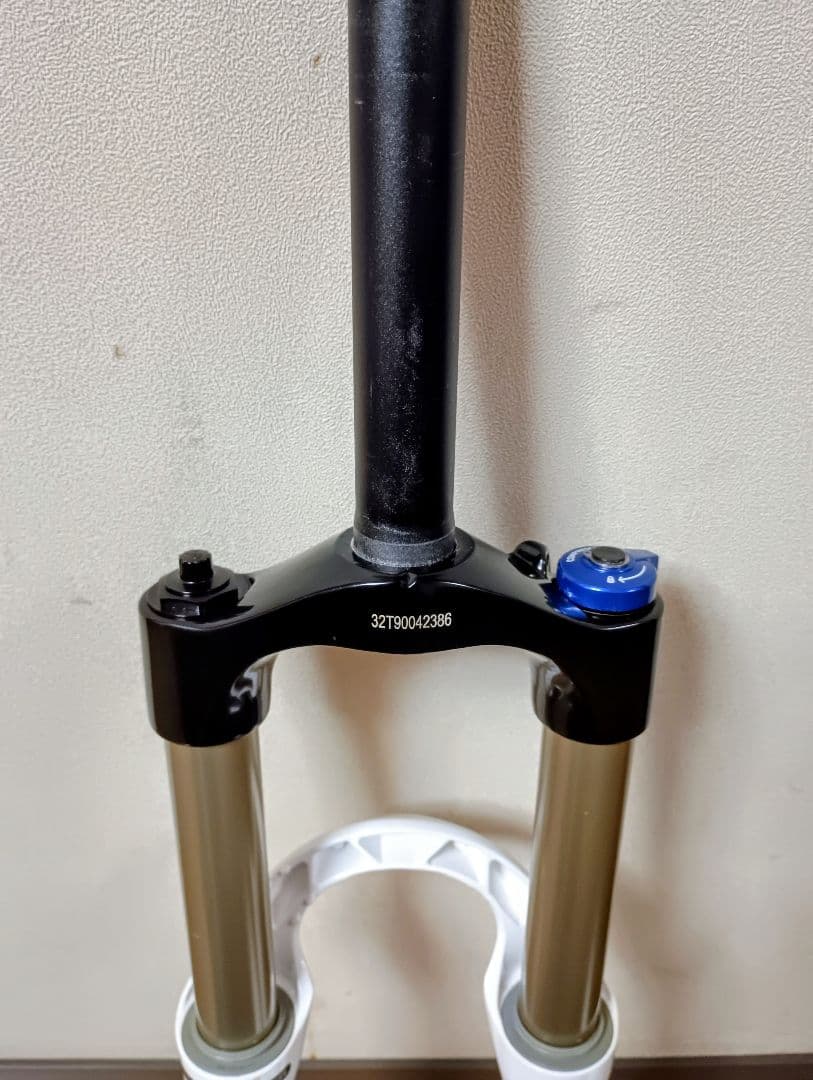 ROCKSHOX RECON 351 SOLO AIR（26インチ）※匿名配送